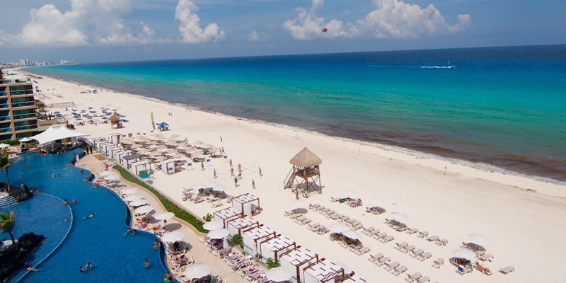 Travel blog: A Beginner’s Guide to Hard Rock Hotel Cancun